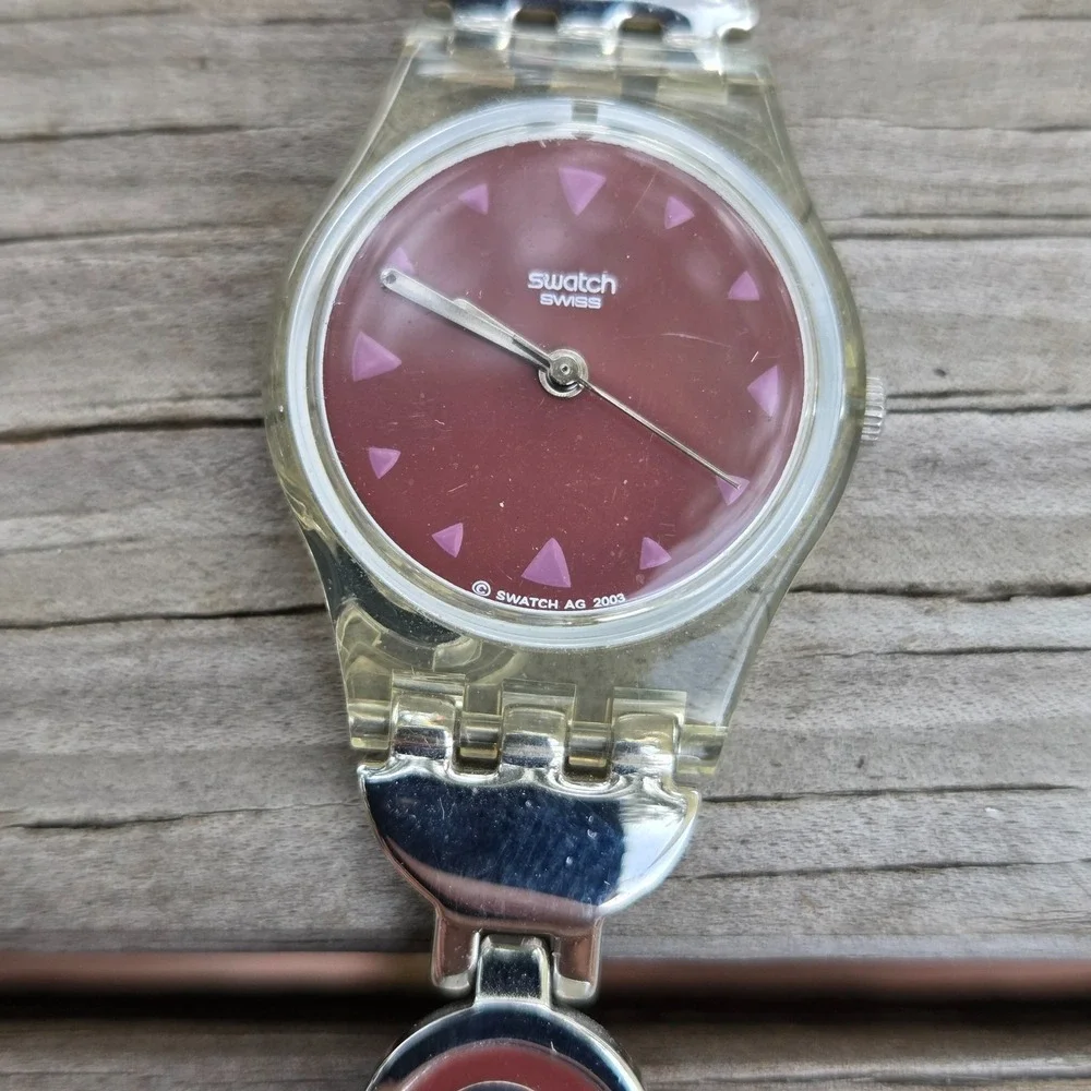 2003 Ladies SWATCH Vida Circular Swiss Bracelet Watch, Silver Tone Maroon LK244G